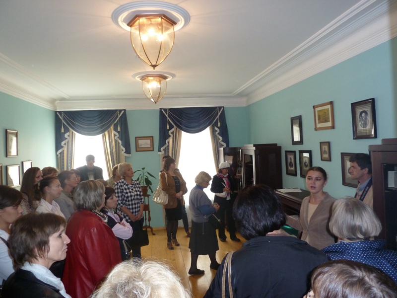 Гости в музее Гончарова